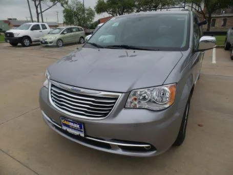 2015 Chrysler Town and Country Touring-L