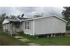 1999 Fleetwood - for Sale in Pleasanton TX
