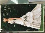 Stunning satin Wedding dress with Black flowers - size 14 (12-16