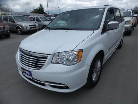 2015 Chrysler Town and Country Touring-L