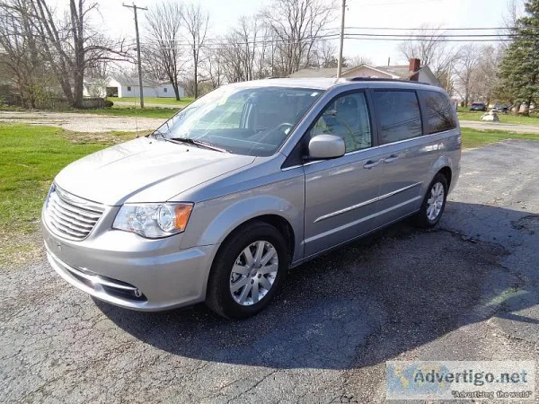 2015 Chrysler Town and Country Touring