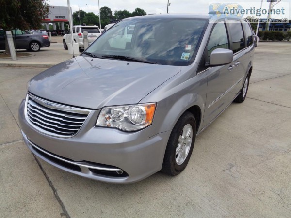 2013 Chrysler Town and Country Touring
