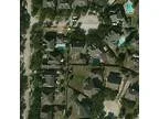 Pre-foreclosure Single Family Home for sale in Sugar Land TX