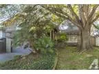 5853 Cozzens St
