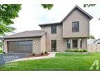 Three BR 1.5 BA 1400 sqft 257500 - Three BR