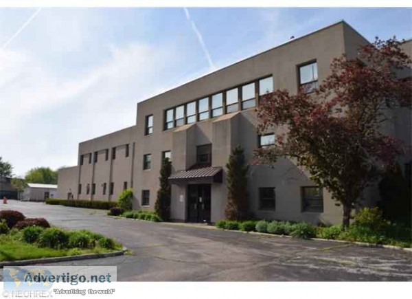 Commercial in Fairport Harbor
