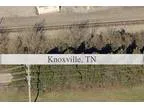 Pre-foreclosure Single Family Home for sale in Knoxville TN