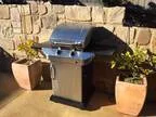 Char-Broil 2 Burner Infra-Red Grill  8.5kg Gas Cylinder.