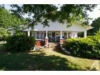 2423 2nd Ave SW