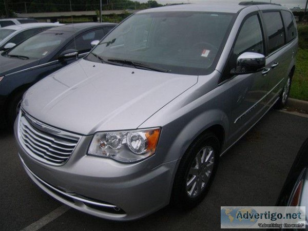 2012 Chrysler Town and Country Touring-L