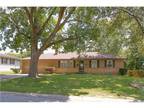 3221 N Mohawk Lane