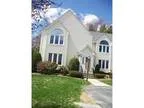Taunton Spacious and bright townhome. 2 BR with