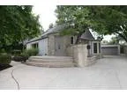 Upgrades Galore - Three BR 4.5 BA . Upper Arlington (1717 Barrin