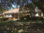 279 Hawthorn Dr