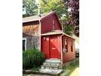Adorable house in excellent location. Don t miss out