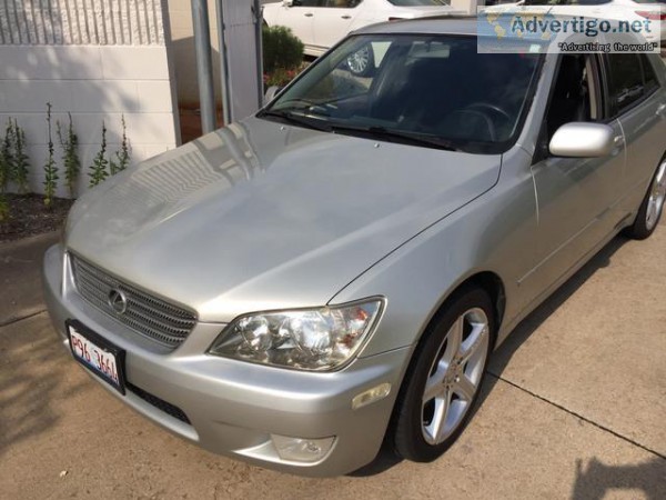 2001 Lexus IS 300