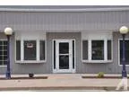 750  1000ft&Acirc&sup2 - Strip mall for lease