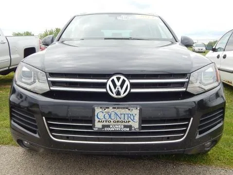 2014 Volkswagen Touareg V6 Sport