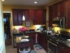 Looking for roommate to share 2 bdr apartment (Roscoe Village) (