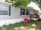 Double Wide Mobile Home w 1500 sq. ft. of Living Space..
