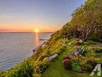 World-Class Waterfront Estate