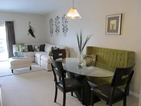 3 Beds - Park Lane Luxury Apartments