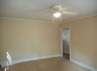 House for rent -437 1/2 hope st-3bed