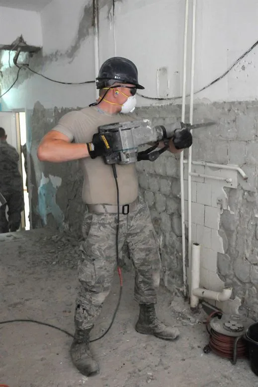 Local veteran hamdyman - hire now