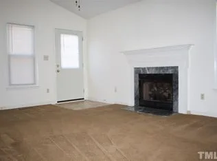 3bed located in cobble ct,   raleigh,   nc