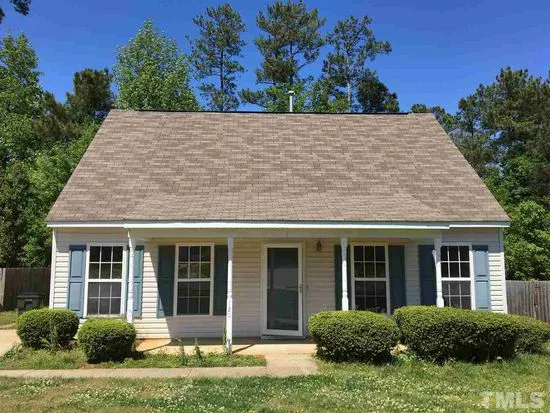 House for rent in holly springs nc