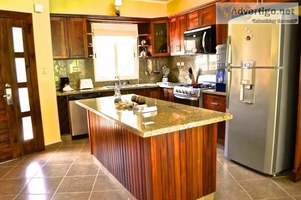 Villa in a residence for sale