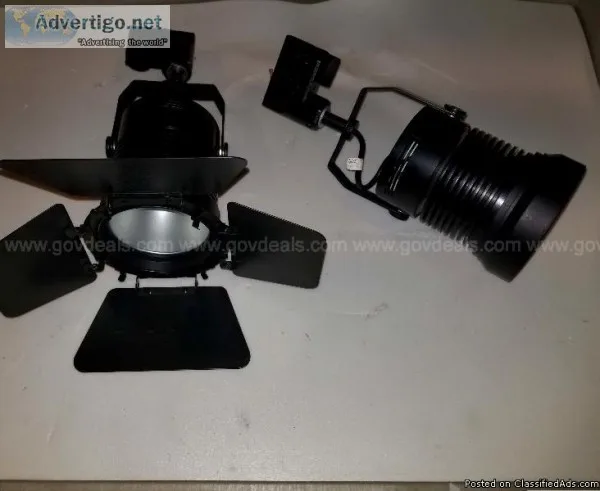 Large LED track light system