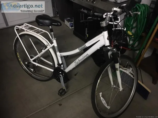 2 Schwinn bikes (ladie s and men s) like new