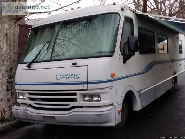 &quot92&quot Chevrolet 33ft. Fleetwood Starts Everytime