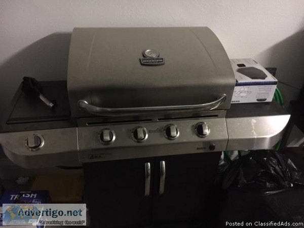 Commercial Series CHar-Broil Gas Grill