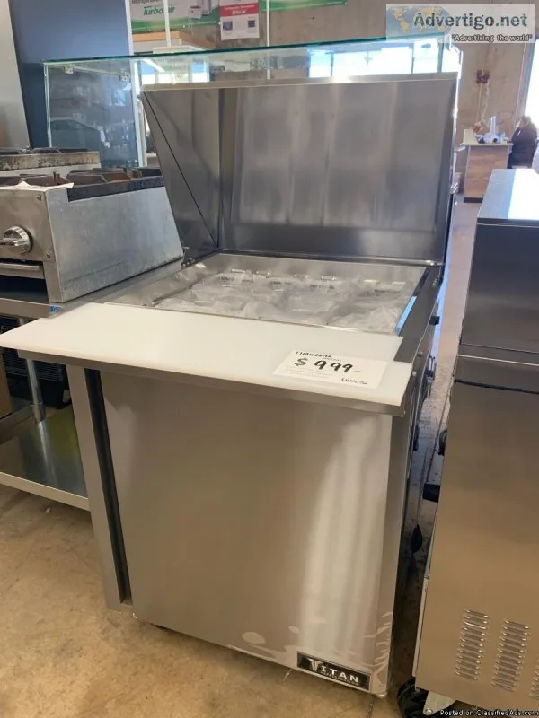 27&quot SANDWICH PREP TABLE - MEGATOP