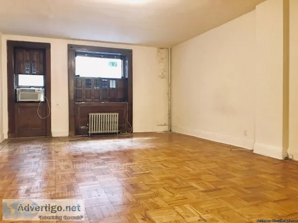 2150 - Studio Apartment in Upper West Side