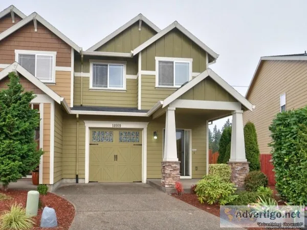 Move In Sparkling Ready End Unit Townhome