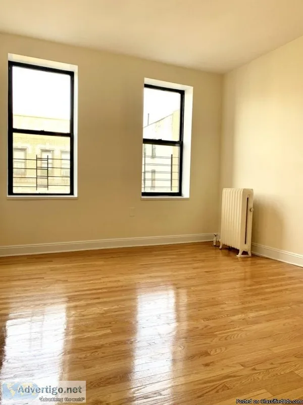 4295 - 4 Bedrooms Apartment in Washington Heights