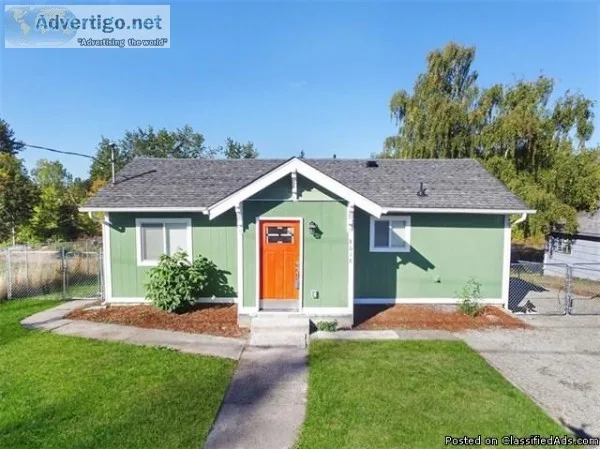 Amazing and Completely Remodeled Spacious Home w Great Features