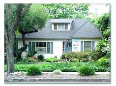 Real home near VictoriaPk and Ellesmere approx 733000
