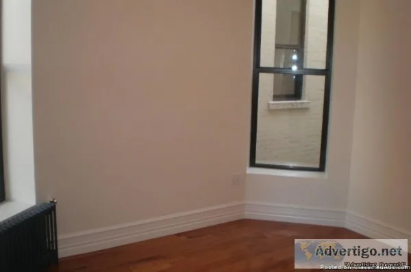 4195 - 3 Bedrooms Apartment in Upper West Side