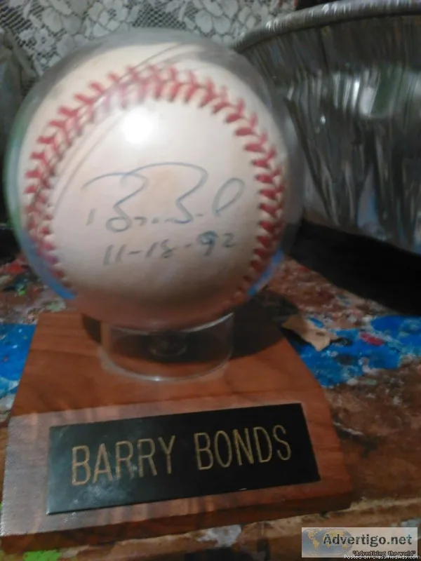 Signed Barry bonds baseball