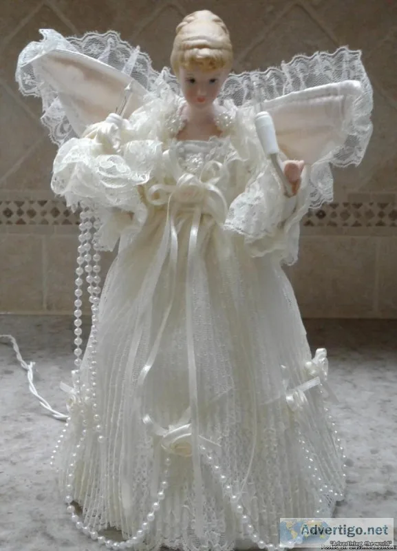 CHRISTMAS ANGEL LIGHTED TREE TOPPER