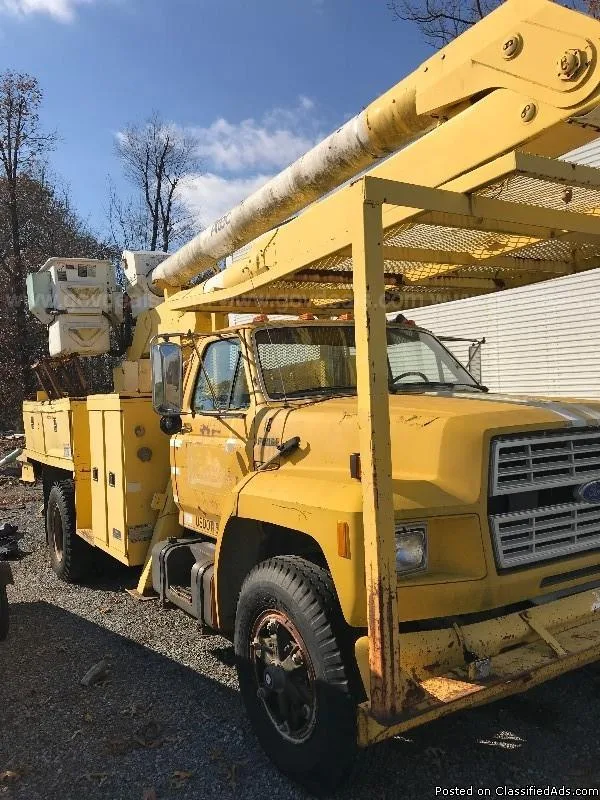 1987 Ford K87 Bucket Truck