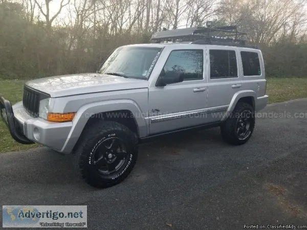 2010 Jeep Commander Sport 4WD