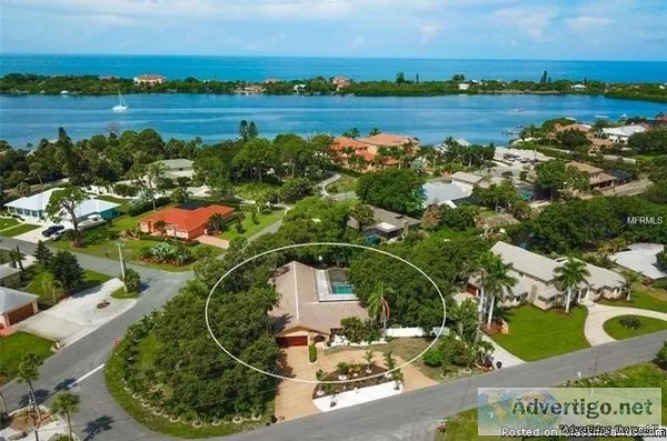 MASTERFULLY REMODELED TROPICAL COMPOUND IN OSPREY (OSPREY FL)
