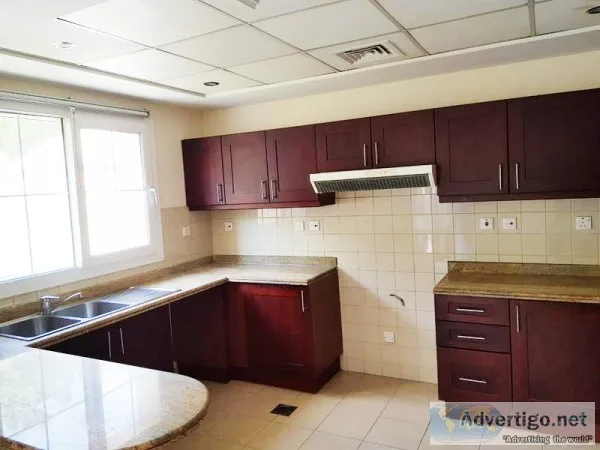 3 bedroom + study on the park pool al re
