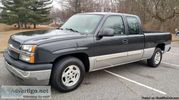 2004 Chevrolet Silverado 1500 Gray Pickup