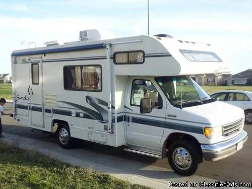 1999 Fleetwood Searcher Motorhome